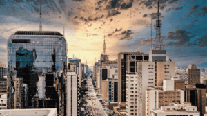 Por que Investir em Imóveis de Alto Padrão em São Paulo é uma Decisão Segura?